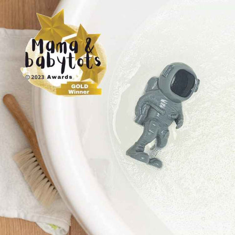 AstroGNAW astronaut baby bath toy gold award winning best bath toy 2023 mama and babytots awards